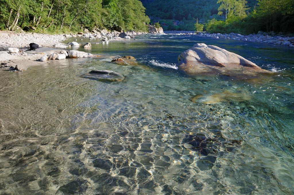 Myverzasca Resort Casa Rossa Brione  エクステリア 写真