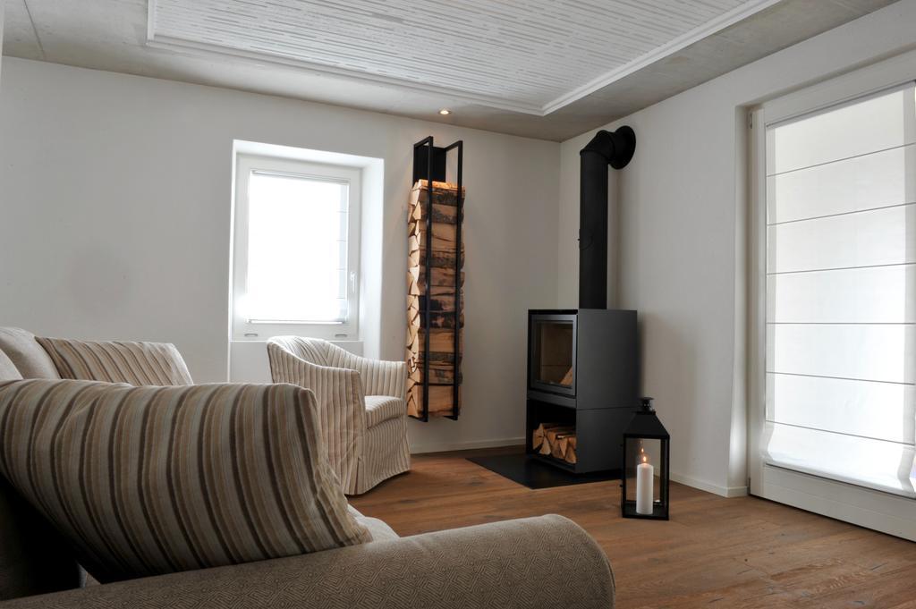 Myverzasca Resort Casa Rossa Brione  部屋 写真