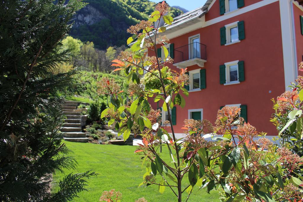 Myverzasca Resort Casa Rossa Brione  エクステリア 写真