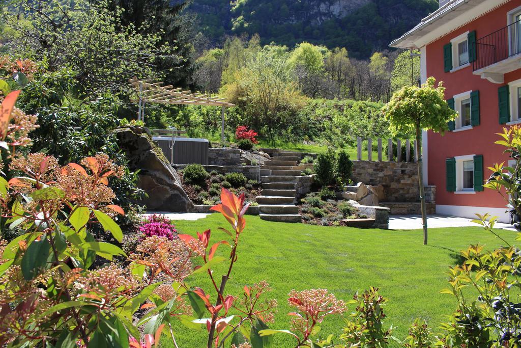 Myverzasca Resort Casa Rossa Brione  エクステリア 写真