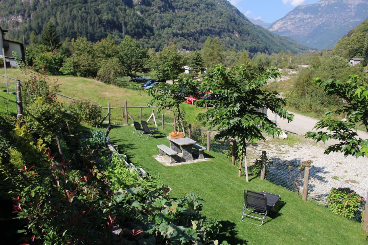 Myverzasca Resort Casa Rossa Brione  エクステリア 写真